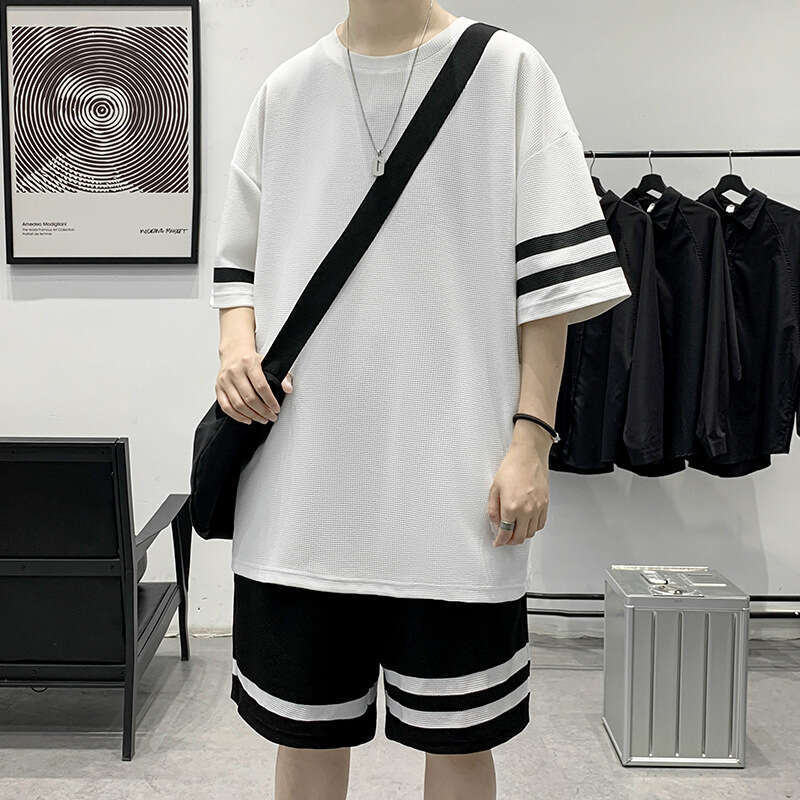 Loose Fit ort Sve Men's T-irt Set 300 Pou Summer Trendy f Sve Clothing Summer Casual Set Short sleeved top and shorts set