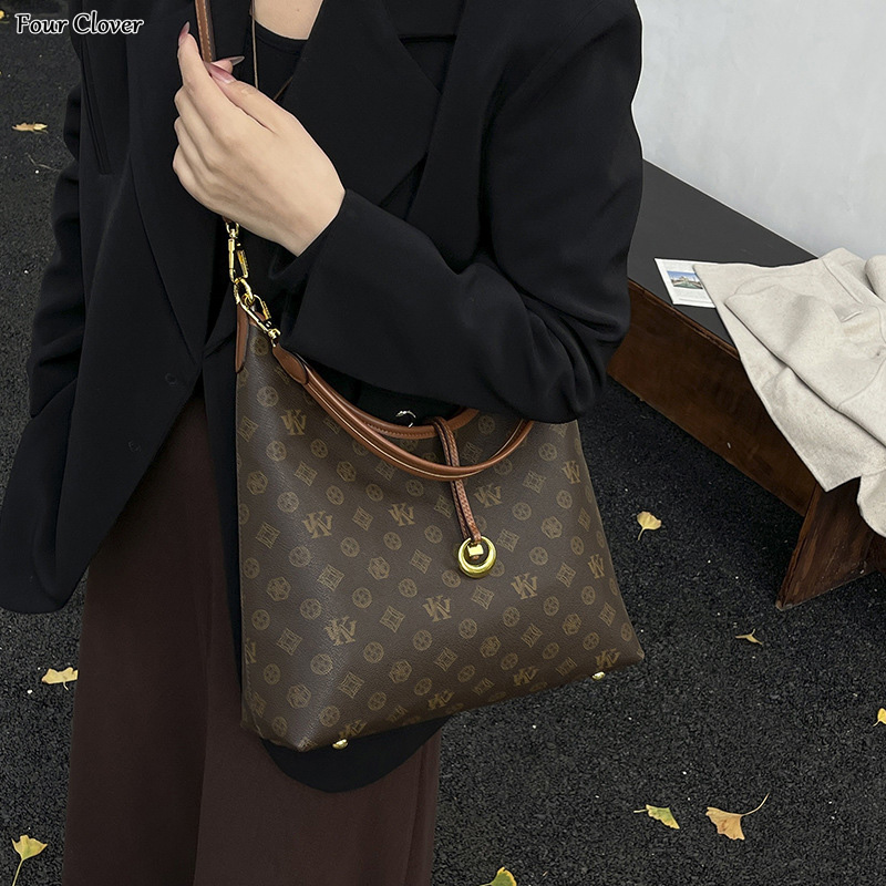 Retro fashion printed crossbody bag, minimalist women's tote, large-capacity casual shoulder bag, high-end lightweight luxury handbag, casual lux