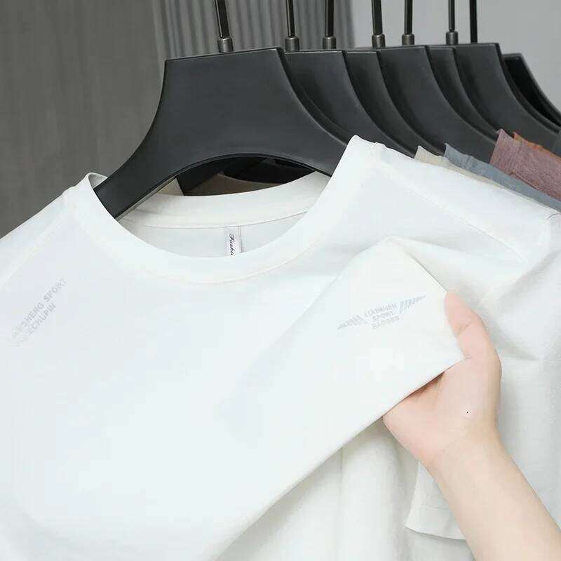 2025 New Men's Korean Casual Short Sleeved Round Neck T-shirt Summer Fashionable and Comfortable Versatile Top