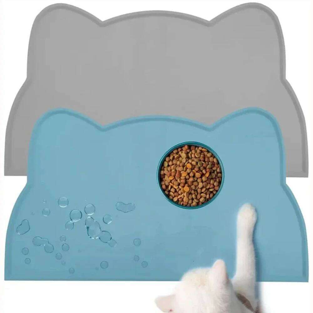 Non-slip For Dogs Water Feeding Dog Accessories Waterproof Watering Supplies Silicone Food Mat Pet Cats Feeders Pets Products 26Y0312