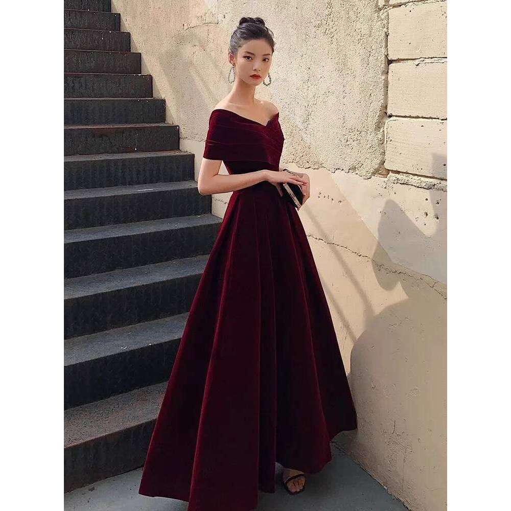 Mauroicardi Spring Long Luxury Elegant Chic Black Soft Velvet Evening Party Wedding Dresses for Women Off Shoulder Maxi Clothes C260312