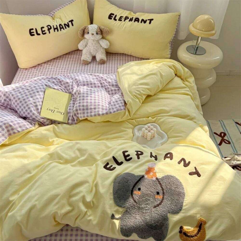 Cartoon German Cat Towel Embroidery Sanded Autumn And Winter Bedding Four-Piece Set Quilt Cover Bed Sheet Cute Student Dormitory H260312