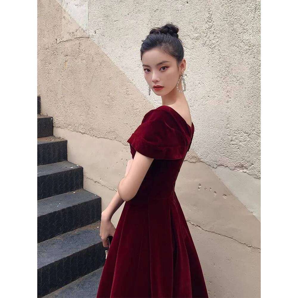 Mauroicardi Spring Long Luxury Elegant Chic Black Soft Velvet Evening Party Wedding Dresses for Women Off Shoulder Maxi Clothes C260312