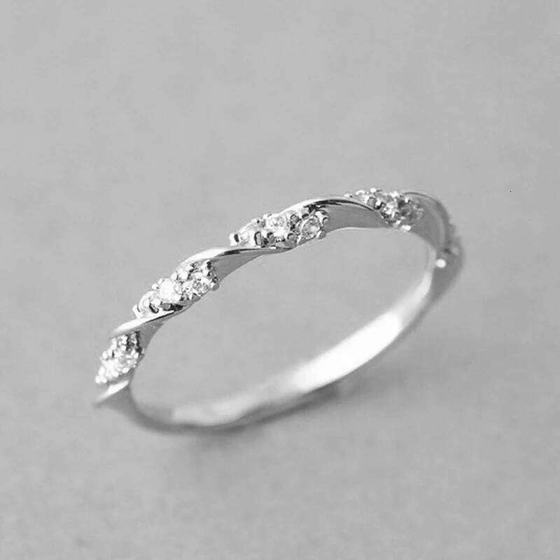 Huitan Delicate Thin Rings for Women Fancy Twist Design Fashion Versatile Female Accessories with Shiny CZ Gift 2021 Hot Jewelry H260312