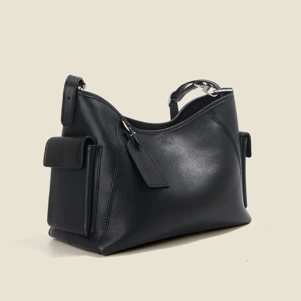 Luxury Shoulder Bags Totes Hobo Black Samurai Genuine Leather Women S High End Cowhide Tote Fashionable Commuting Large Capacity Chain Crossbody Bag S