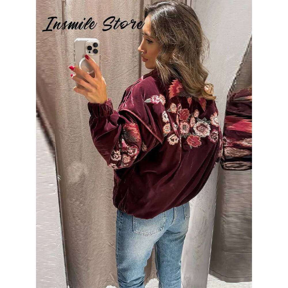 Fashion Embroidery Jacket Women Stand Collar Zipper Full Sleeve Pockets Red Coat 2025 Autumn Lady Casual Vintage Outwear Asia Size