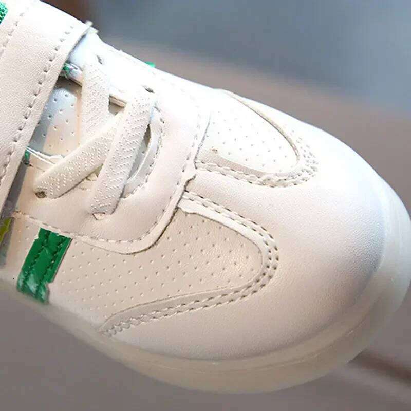 Children Led Boys Girls Lighted Casual Glowing For Kid Sneakers With Sole Running Shoes Luminous H260312