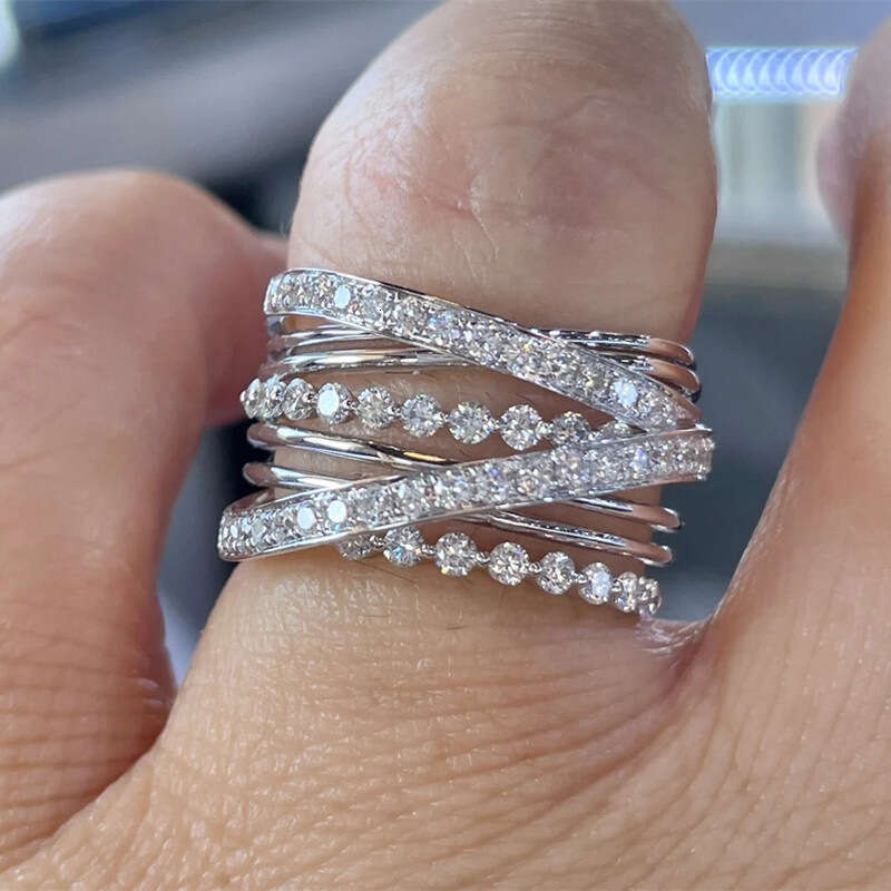 Designer Luxury Rings for Women Men New Zirconia Inlaid Chain Geometric Silver Diamond Light Luxury Cross Ring