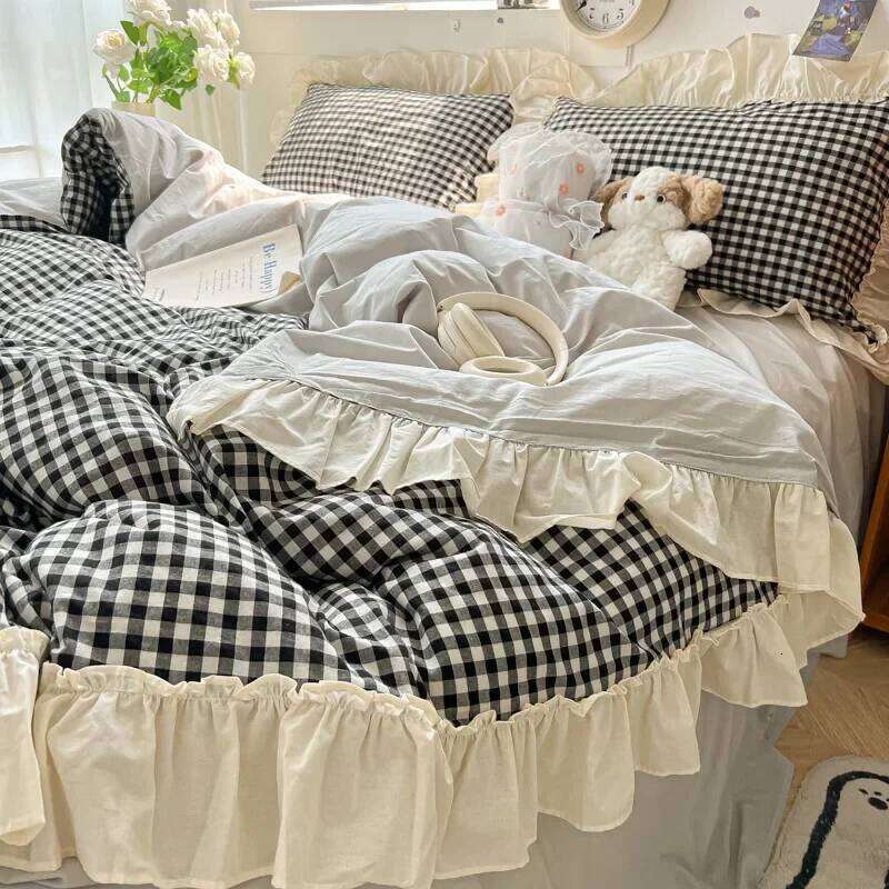 Korean Grid Printed Bedding Set with Lace Washed Cotton Skin Friendly Cozy Comforter Cover Sets Single Double Queen Bedclothes H260312