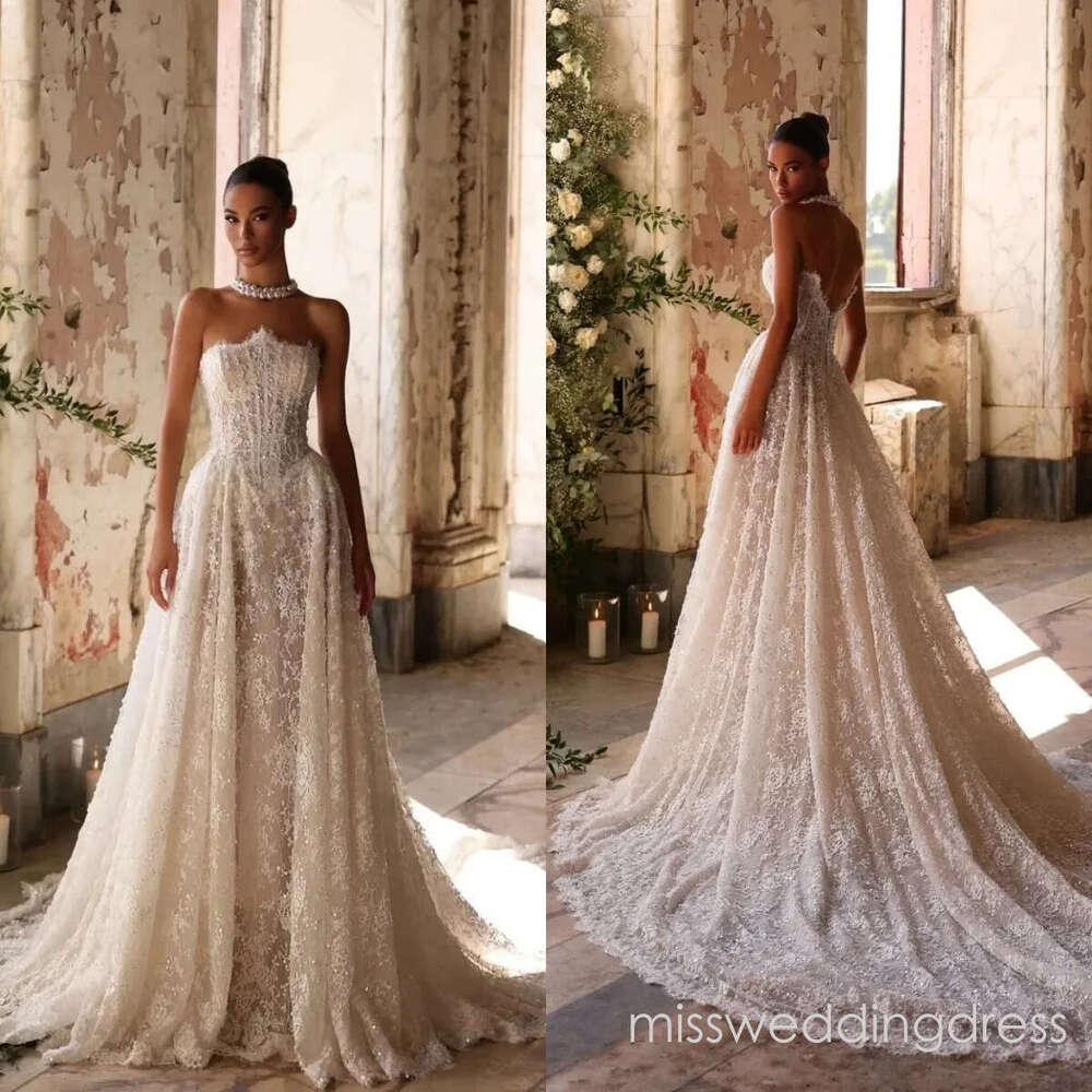 Elegant Appliques Wedding Dresses Strapless A-Line Bridal Gowns Sleeveless Backless Princess Sweep Train Customized Vestidos De Novia Plus Size