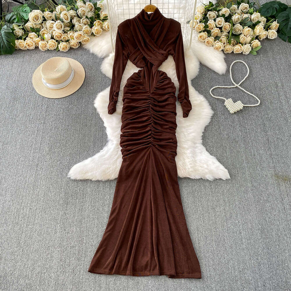 Unique and exquisite women's cross neck semi high neck dress from Europe and America, niche and a20 elegant irregular pleated skirt