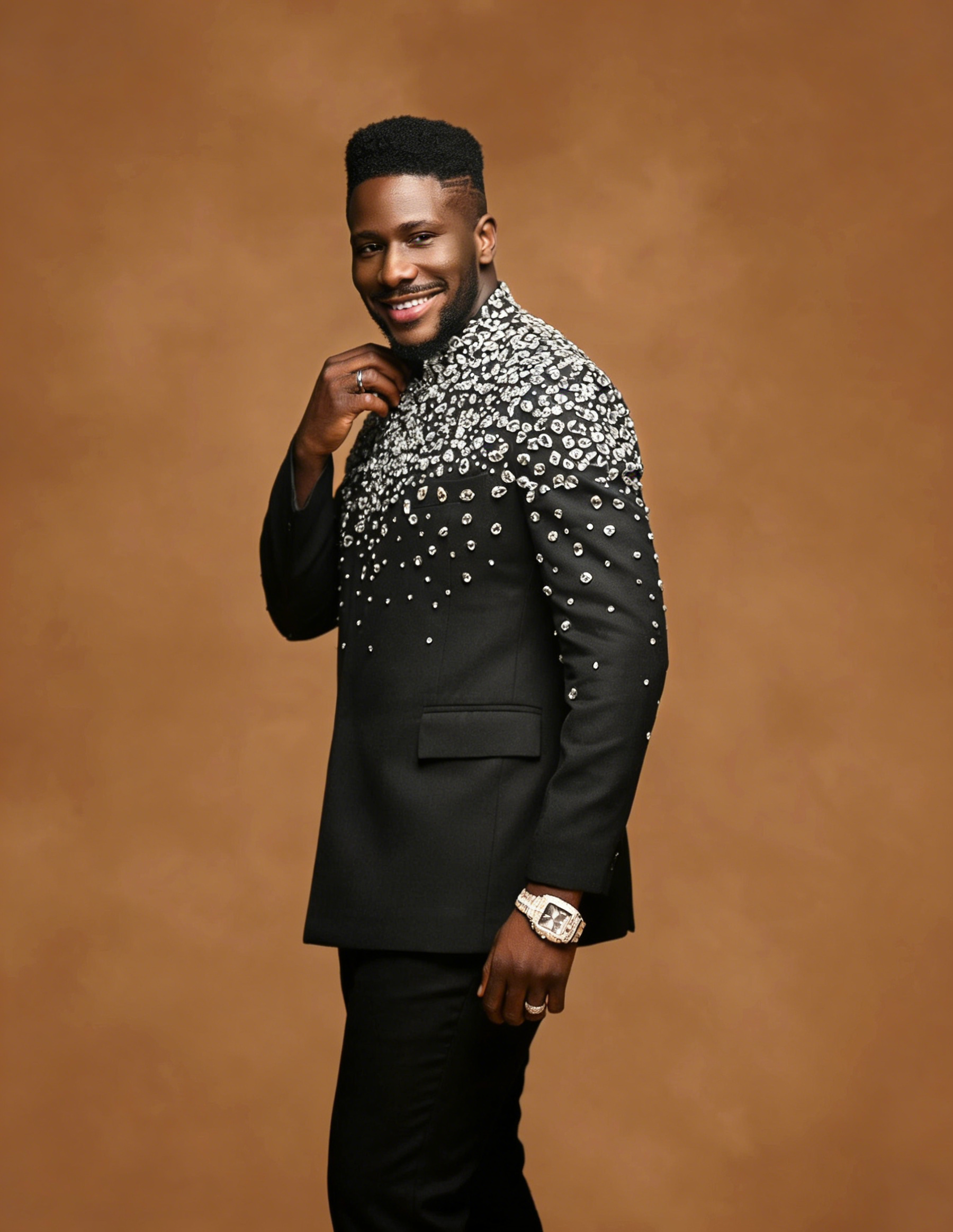 Hand Made Crystal Men Wedding Tuxedos 2 Pieces Beading Groom Pants Suits Banquet Party Birthday Wear Customized