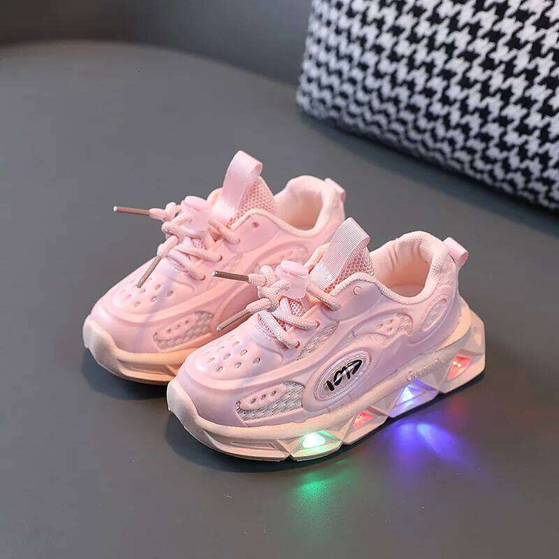 2023 Boys New Cartoon Sneakers Children Baby Spring Breathable Mesh LED Luminous Sports Kids Casual Autumn Light Up Shoes H260312