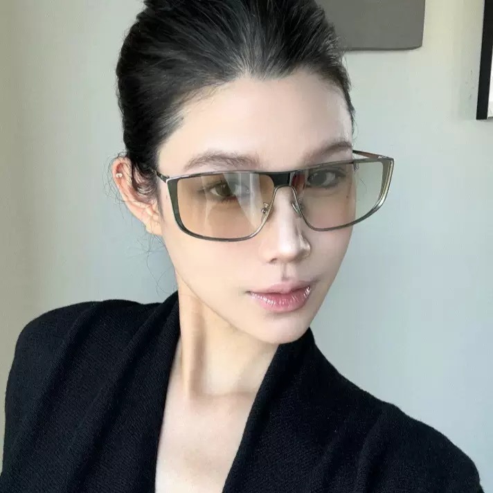 Metal Old Money Style Silver-Edged One-Piece for Women, Trendy Round Face Slimming High-End Mesh Large Frame Sunglasses