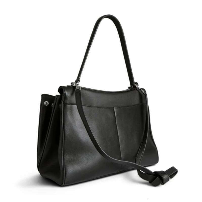 Women's 2025 Crocodile Pattern Soft Leather Shoulder Bag Luxury Designer Bags Large Capacity Vintage Lock Daily Commute