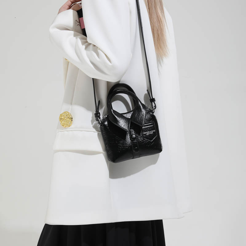 Spring new fashion cute women's handbag fashion shoulder bag, with high-end casual crossbody bag designer bag