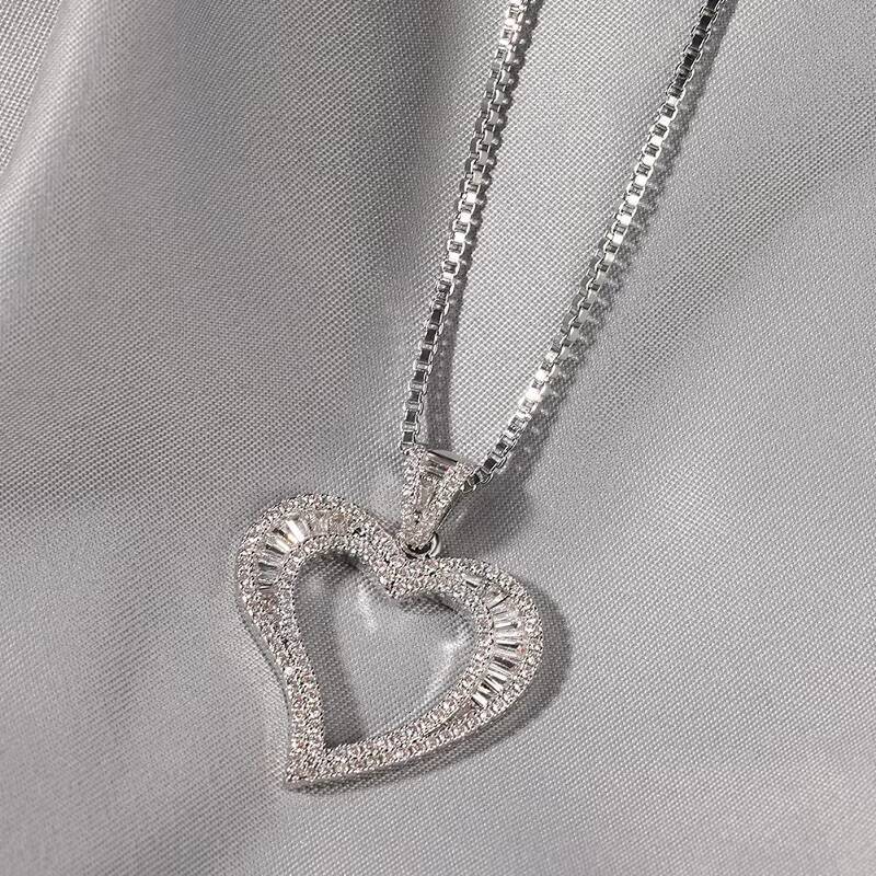 Ins Style Cubic MoissaniteVVS Small Heart Pendant Hip Hop Simple MoissaniteVVS Pendant Jewelry