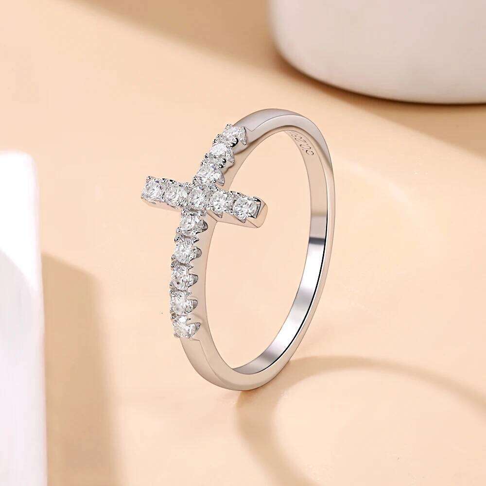Linker Moissanite Cross Wedding Band S925 Sterling Silver Diamond Ring for Women Gold Plated Christmas Trendy Jewelry Gift H260312