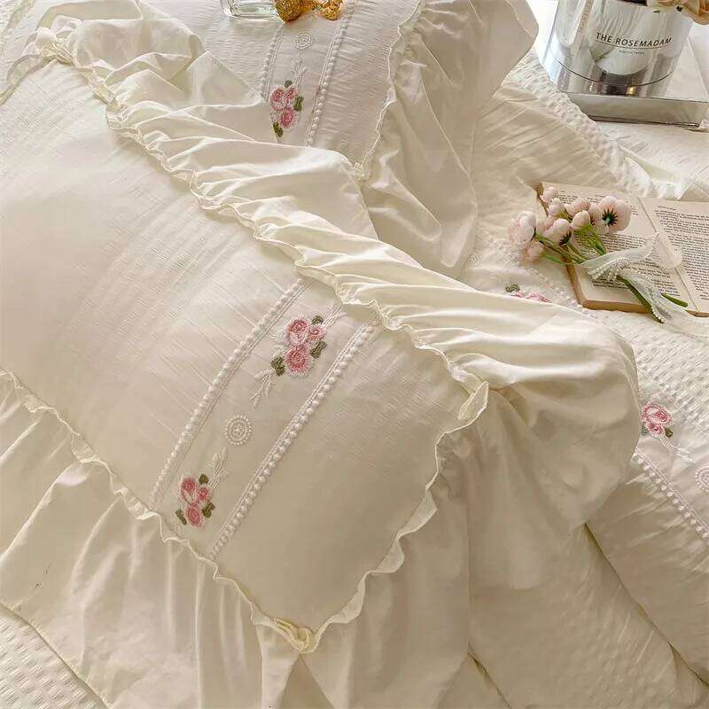 Flowers Embroidery Lace Edge Ruched Comforter cover Bed sheet Pillowcases, French Style Chic Fluffy 4Pcs Lightweigh Comfortable H260312