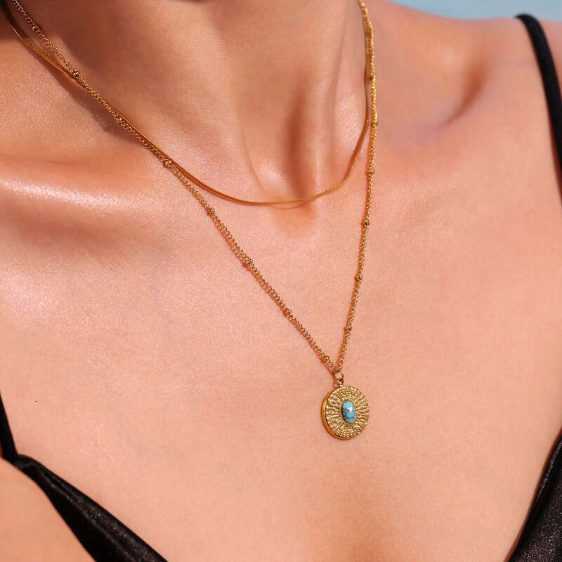 Women's Vintage Necklace: Square-shaped Ethnic Style Turquoise Pendant Necklace 18k Gold Geometric Karst Texture Round Collarbone Chain, Daily Je