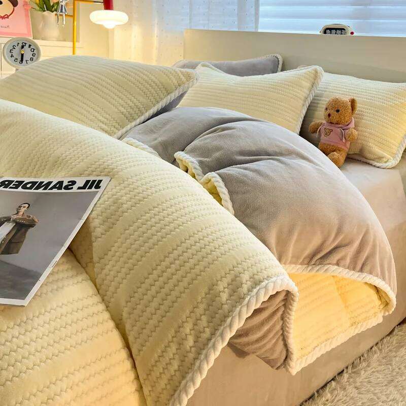 2025 new Nordic style double-sided autumn and winter jacquard milk velvet four-piece quilt cover dormitory three-piece H260312