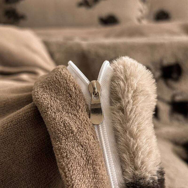 Winter plush Milk fleece bed sheet quilt cover Thickened giant warm anti-static four-piece set H260312