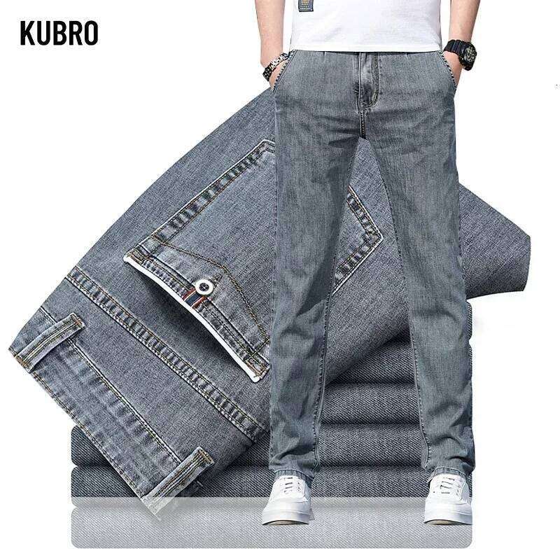 KUBRO Summer New Men's Loose Gray Jeans Fashion Casual Stretch Straight-leg Denim Pants Male Light Blue Brand 26Y0312