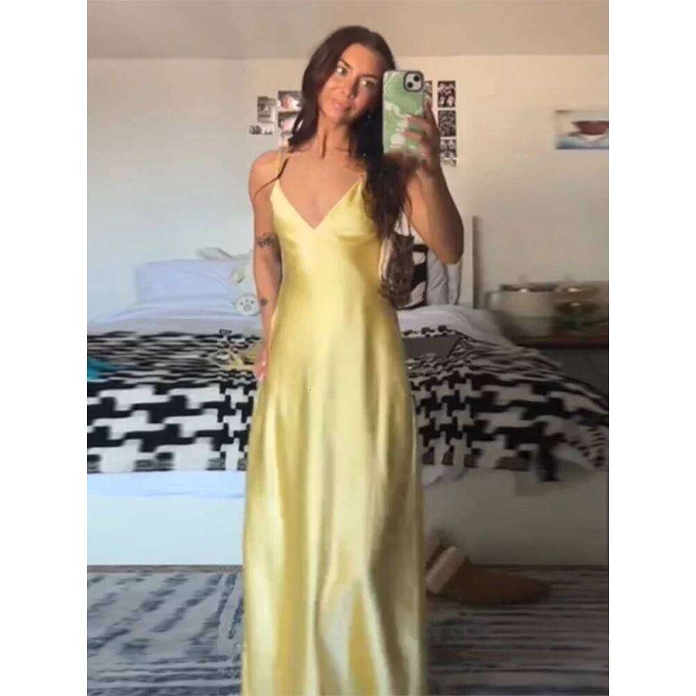 Yellow Satin Sling Dress Women Elegant V Neck Sleeveless Backless High Waist Maxi Dresses 2025 Summer Lady Party Evening Robes C260312