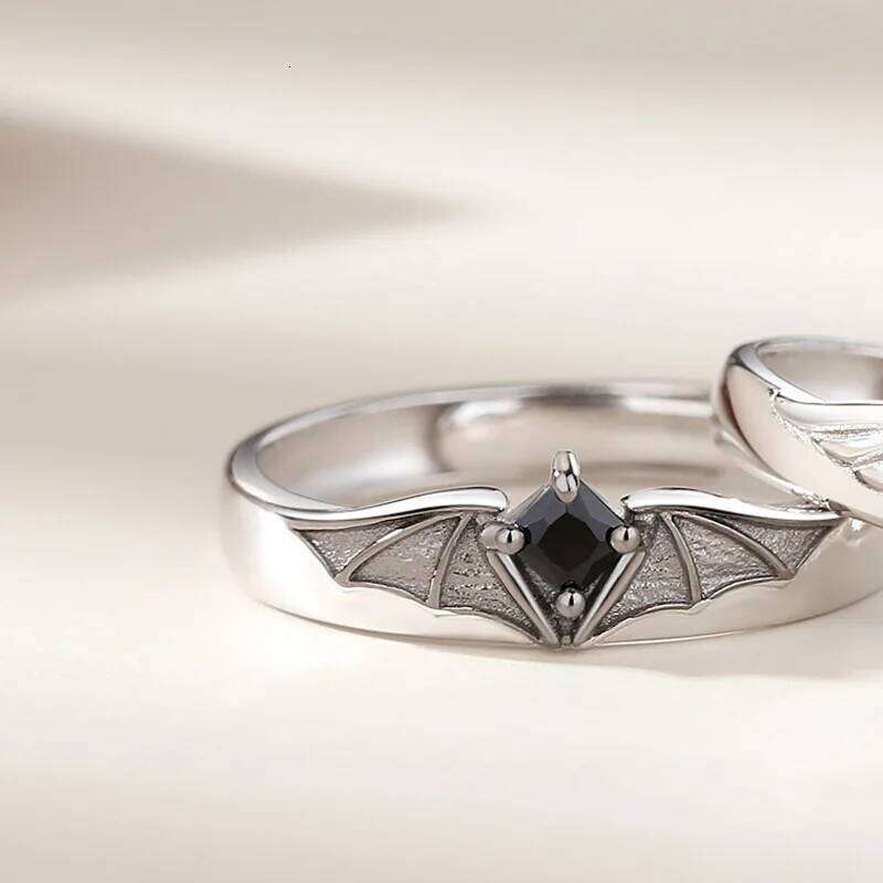 Luxury Romantic Angel Demon Couple Rings for Women Men Fashion Zircon Wings Design Adjustable Engagement Wedding Ring Jewelry W260311