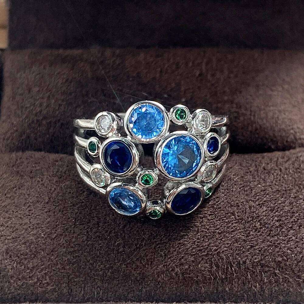 Huitan Colorful Cubic Zirconia Rings for Women Blue/Green/White Round CZ Wide Band Ring Fashion Accessories Party Daily Jewelry H260312
