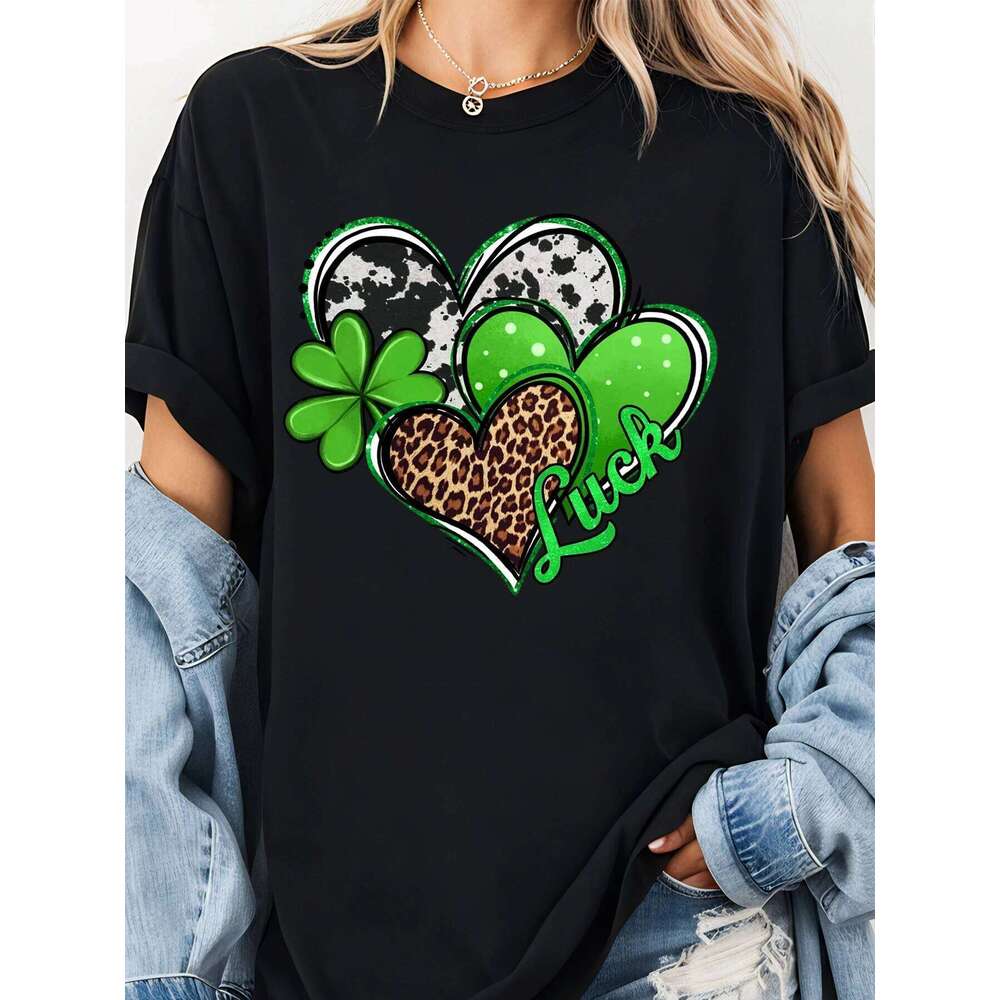 St Patrick Day Heart Print Lucky Clover Leopard Pattern Women Casual T Shirt Z260312