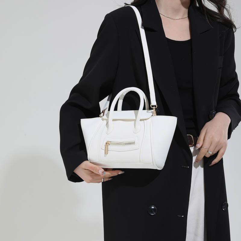 Unique smiley face bag spring new multifunctional high-end shoulder bag wing bag large capacity commuting handbag designer bag