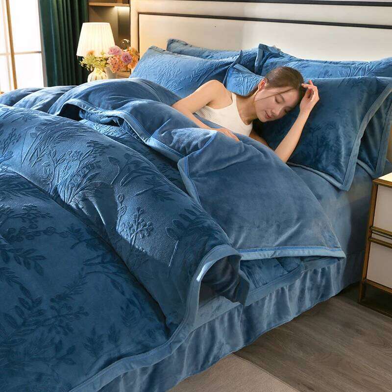 2025 new light high gram weight carved milk fleece bed sheet four-piece set thickened warm bedding winter H260312