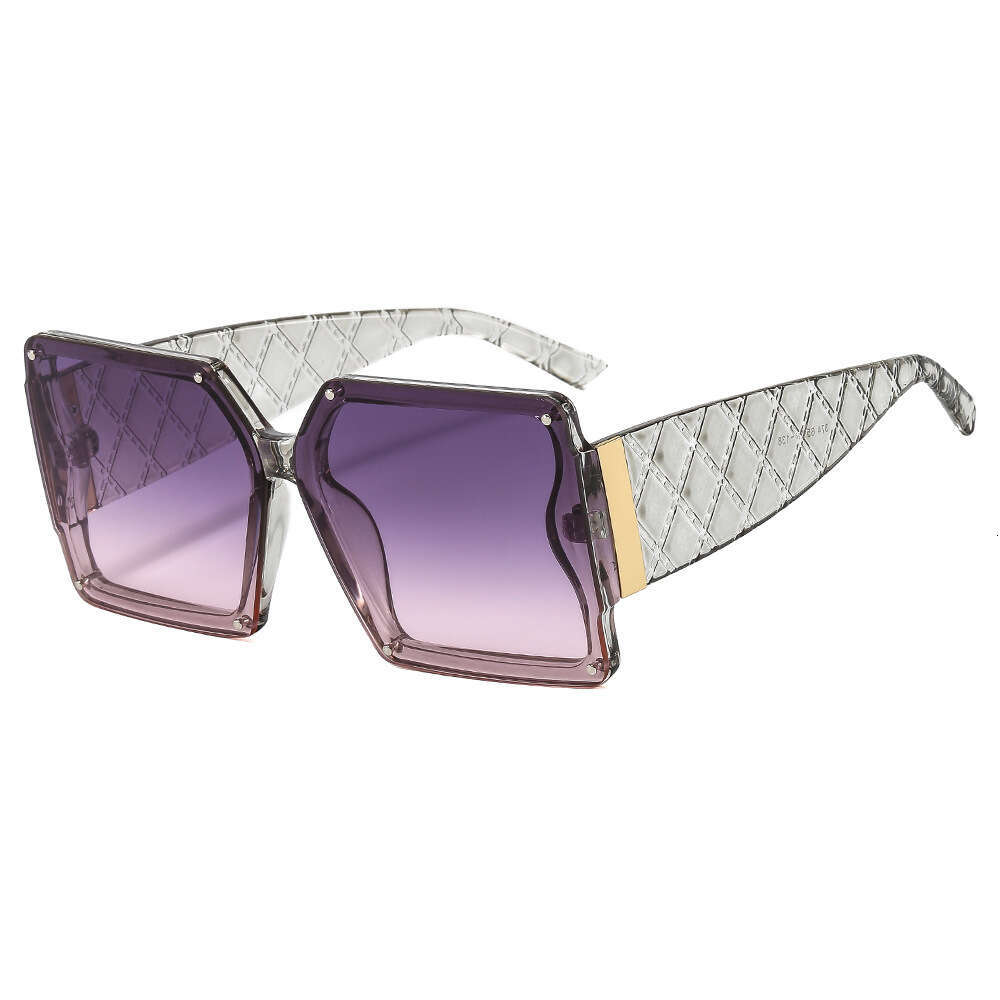 Sunglasses for Women Classic Trendy Square frame Gradient tinted lenses Beach Driving Outdoor Sun Glasses Retro Oversized Frame