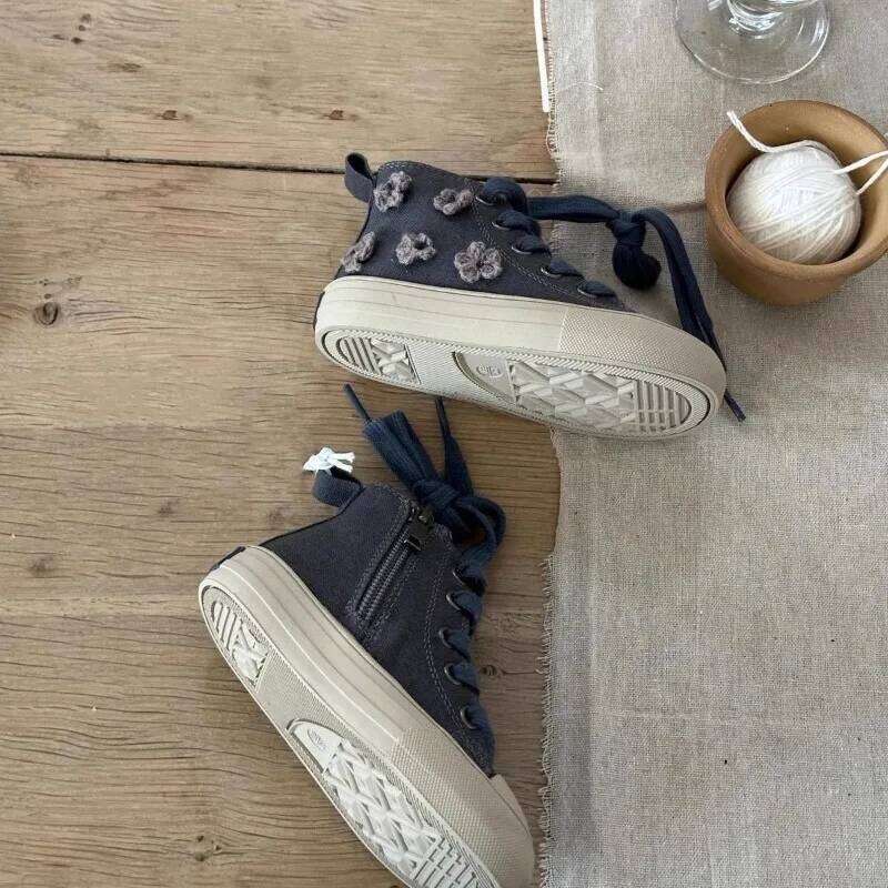 1-10Y 2025 Autumn New Children's High Top Canvas Shoe Girls Small Flower Side Open Versatile Casual Board Shoes H260312