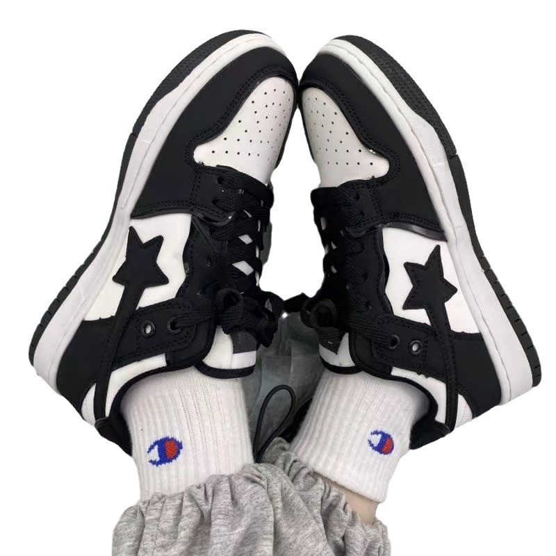 ONKE Luxury Shoes 2026 Men Women Fashion Star Design Sneakers Grey Yellow Vintage Streetwear Skate Shoes Free Shipping