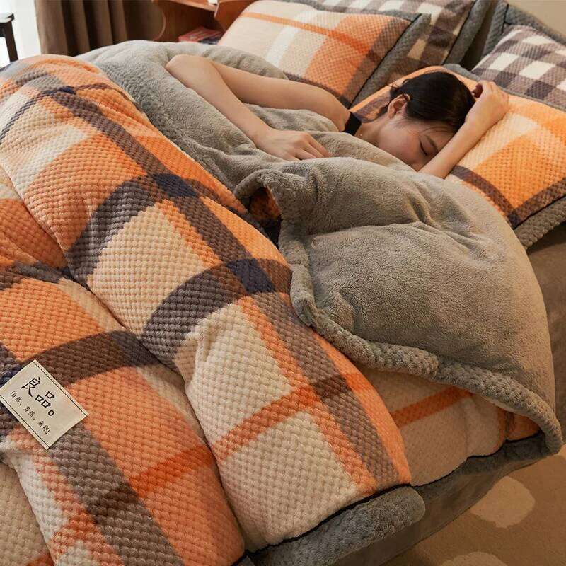 2025 new milk four-piece for winter warmth double-sided thickened bean velvet student dormitory three-piece set H260312