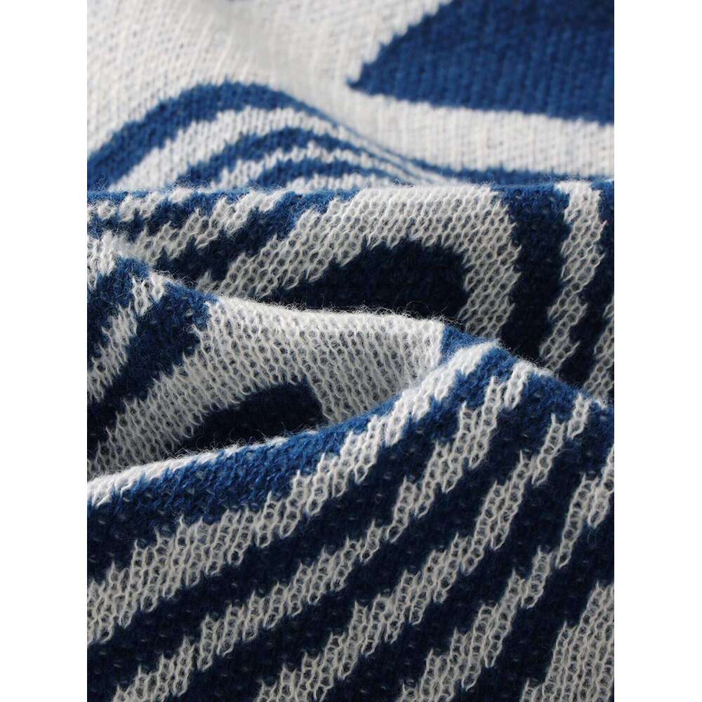 New Popular Autumn and Winter Maze Jacquard Pattern Sweater Casual Round Neck Contrast Color Knitted Men's Pullover