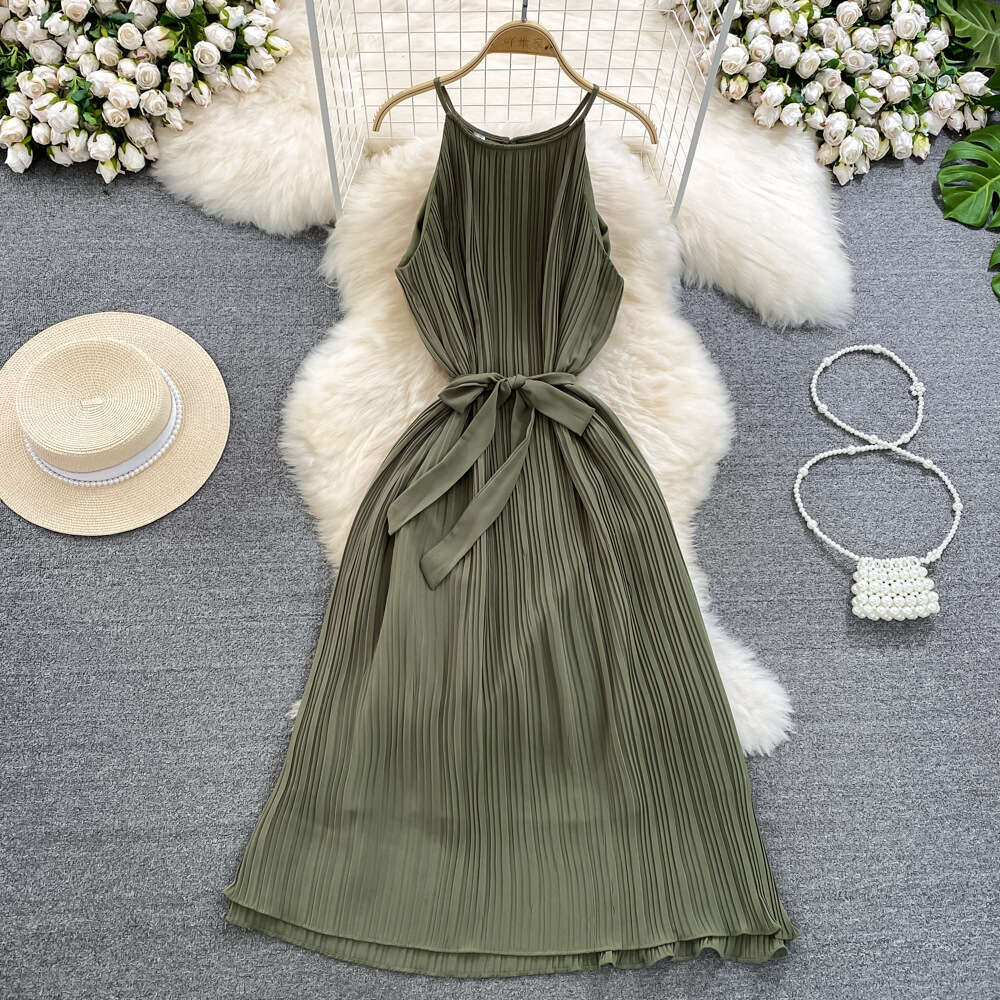 Seaside vacation beach skirt, fashionable and gentle style, a18 backless collar, sleeveless waist, medium length A-line pleated skirt