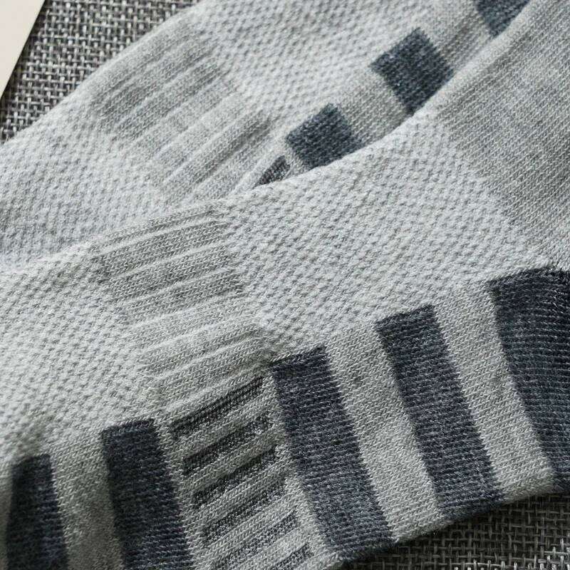 3 Pairs/Pack Men's Sports Casual Spring Autumn Breathable Middle Tube Socks Men Striped Trendy Cotton Blends Short Sock Z260312
