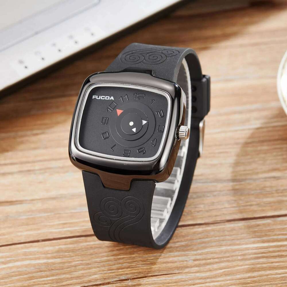 Fashionable Creative Cool Men's Simple Sports Style Waterproof Silicone Strap Quartz Watch For Man relojes para hombres