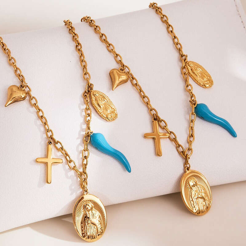 Women's Vintage Necklace Bracelet Set: Round Pendant Jesus Portrait Multi-accessory DIY Necklace Bracelet European And American Style Fashion Jew