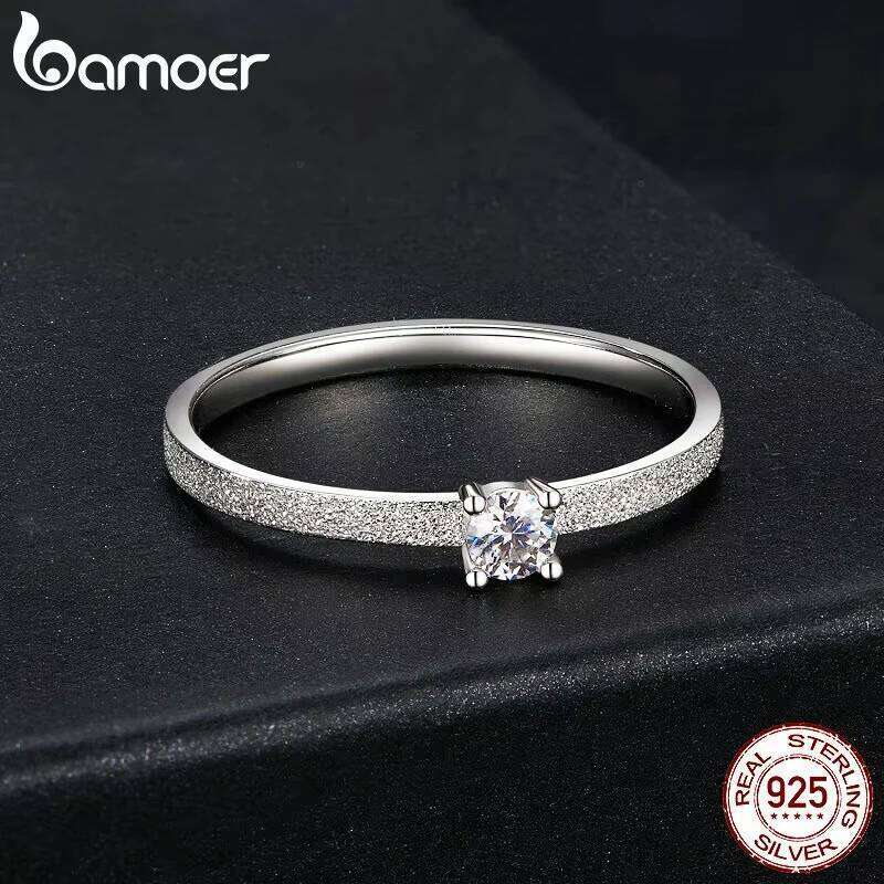 BAMOER 925 Sterling Silver Round Cut Solitare Moissanite Engagement Ring for Women, White Gold Plated Wedding Band Promise Rings H260312