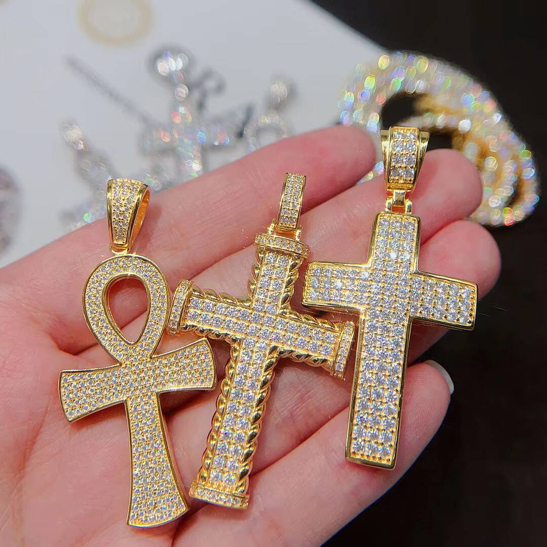 Super Cheap Moissanite Cross Pendant Fashion Ready to Ship Iced Out Pendant VVS Moissanite 925 Sterling Silver Pendant Charms