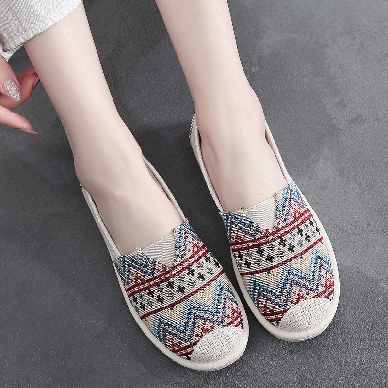 STAOXINDIKE Outdoor Recreation the Beach Low Heel Kitten Heel Block Heel Suede White Red Strap Strappy Casual True to Size Luxury Synonyms Pumps