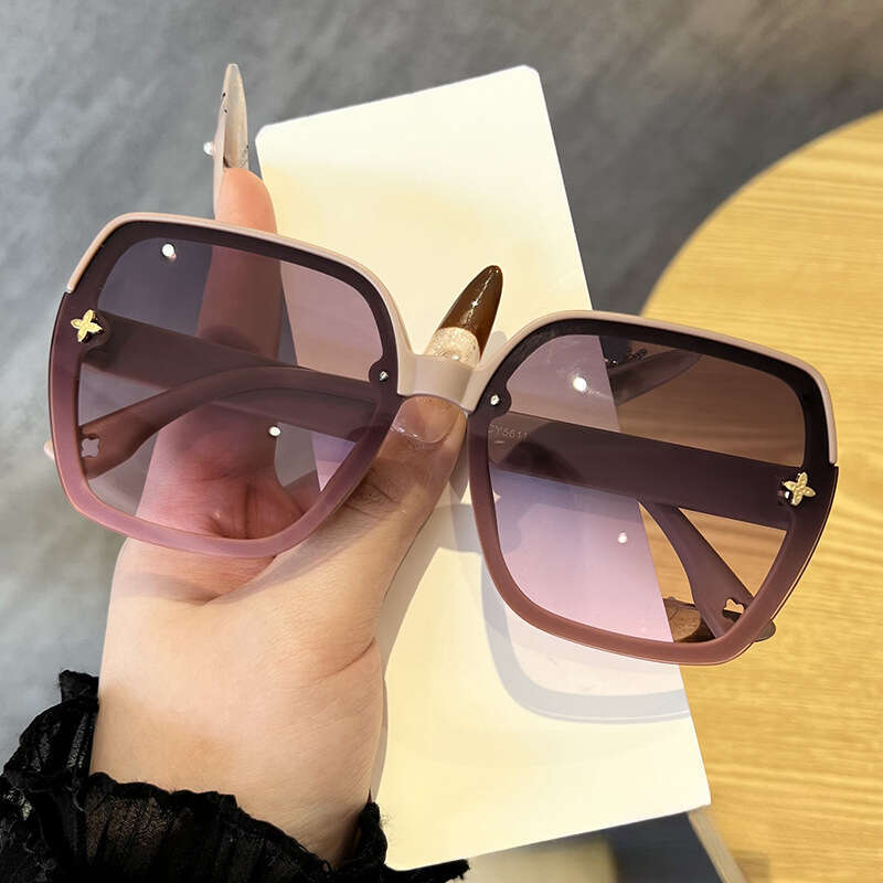 Luxury Sunglasses for Women Classic Trendy Popular Polygonal frame Tinted purple lenses Beach Vacation Sun Glasses Face Slimming Effect