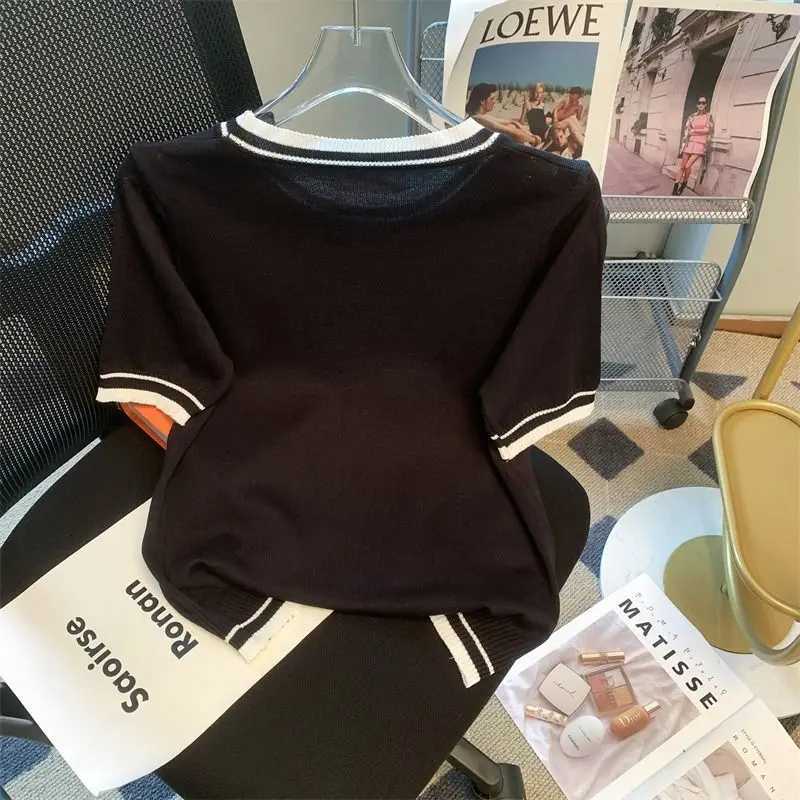 Women 2025 New Summer Camellia Ice Silk Short-sleeved T-shirt to Make You Look Slim and Shoulder Knitted TopT260312