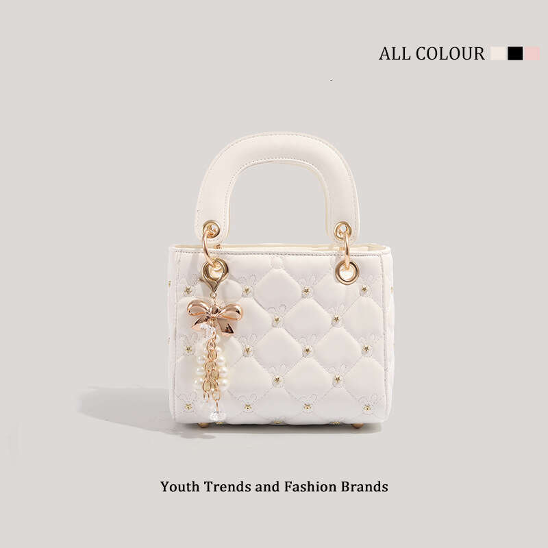 CHARHP&KEJNT Official Genuine Princess Diana Women Versatile Shoulder Crossbody Bag High-end Stylish Handbag