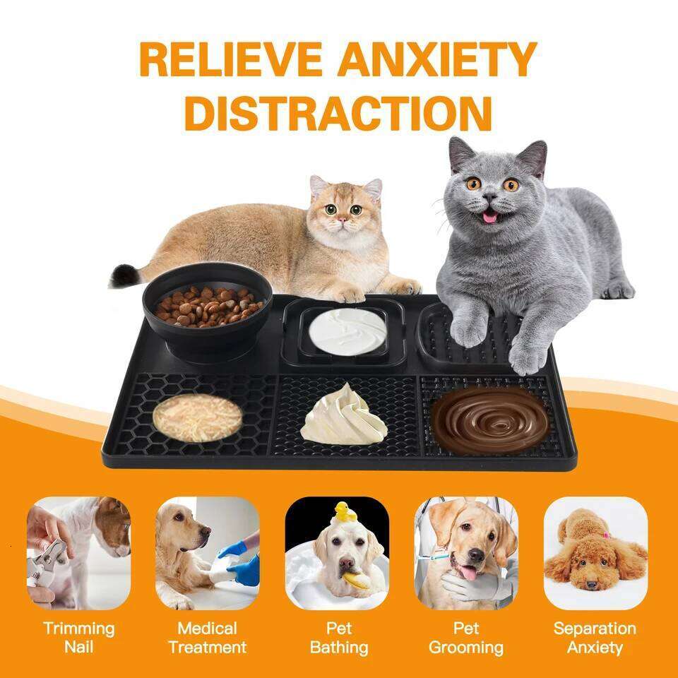 Silicone dog licking pad, slow feeder with suction cup for food and water without BPA 26Y0312