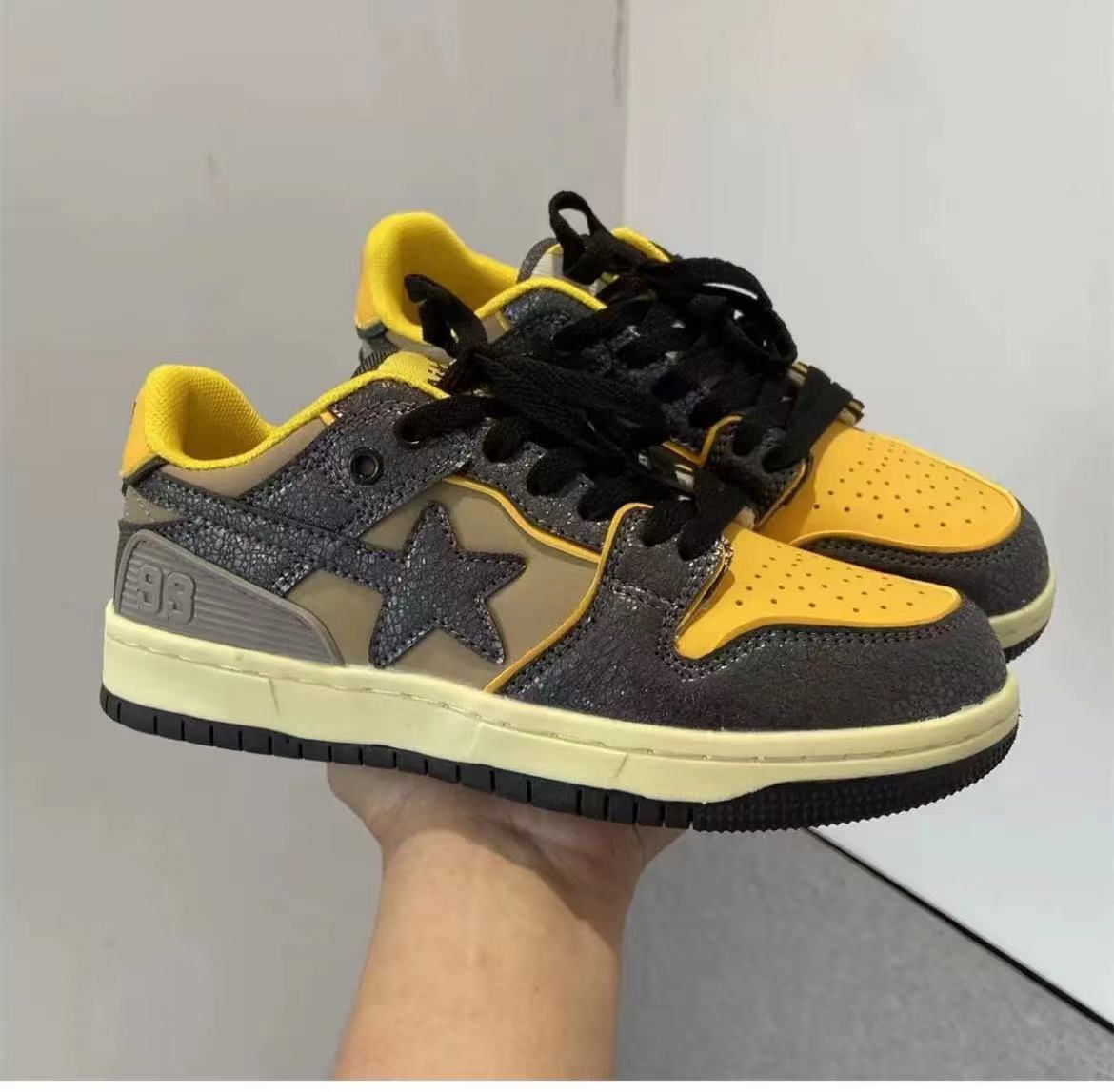 ONKE Luxury Shoes 2026 Men Women Fashion Star Design Sneakers Grey Yellow Vintage Streetwear Skate Shoes Free Shipping